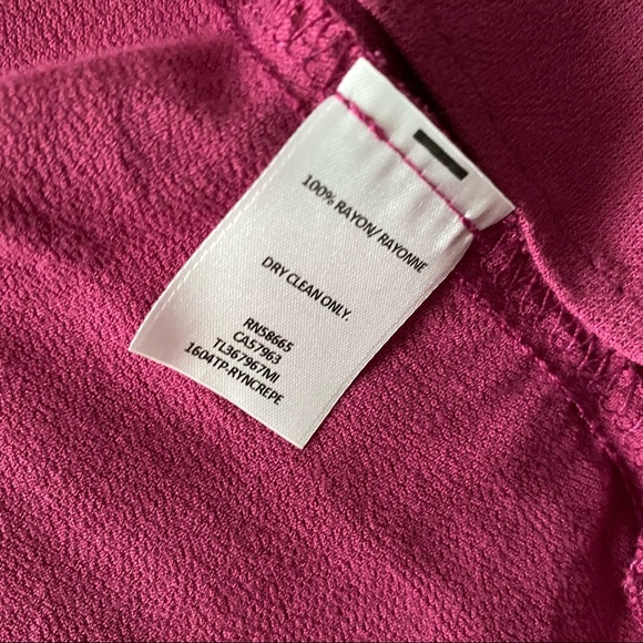 Leith Magenta Knotted Front Top - Picture 9 of 10